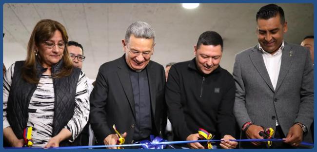 Fotografía director Uspec, ministra de justicia, director inpec en inauguración pabellón hospitalario exclusivo para privados de la libertad.